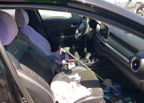 2021 Kia Forte Gt-Line from USA, damaged, VIN 3KPF34AD3ME360404